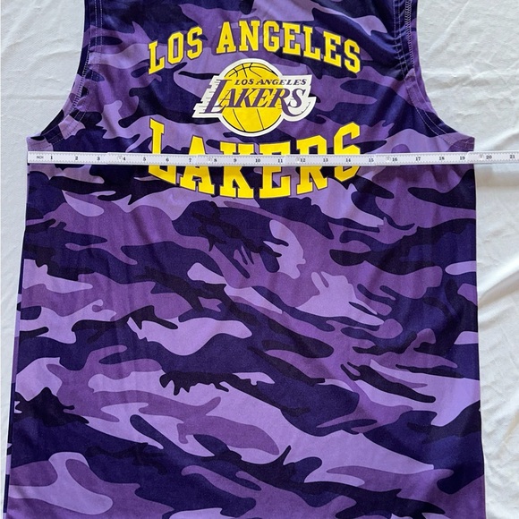 Lebron James • NBA • Basketball - Picture 5 of 5